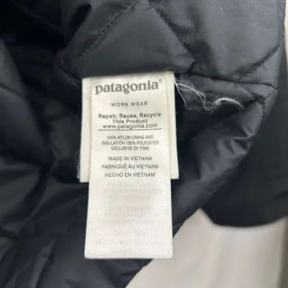 Patagonia Men's Size Large Hooded Quilted Black Winter Isthmus Jacket Full Zip